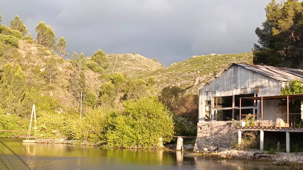 Dique San Jerónimo: Galpón